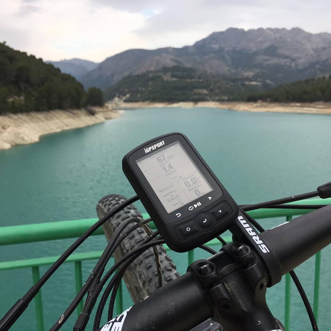 @g.murillot de master40.es ha estado probando el iGS618🚵 y... ¡Nos muestra sus conclusiones en la review de su blog! ☺ ¡Pásate a verla y coméntanos que te parece a ti! iGPSPORT ESPAÑA....