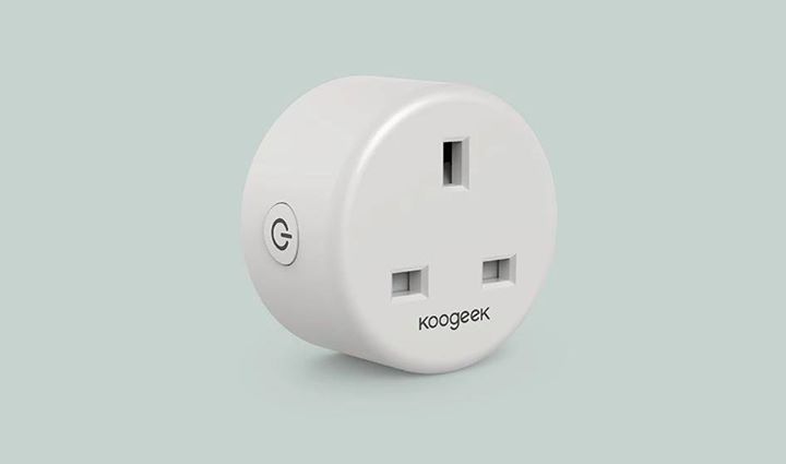 Koogeek Wi-Fi Enabled Smart UK Plug obtained RoHS certification. You can use the Koogeek Life app to monitor the current, voltage and energy consumption of your plug-in devices.