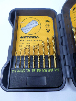 Meterk 14PCS Plating Titanium Drill Bits Set HSS M2 Drills Bit are ideal for general use around the home and garage and can be used to cut through metal, wood and plastic.😉