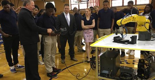 Detroit public schools buy Fanuc robots for new advanced-manufacturing training