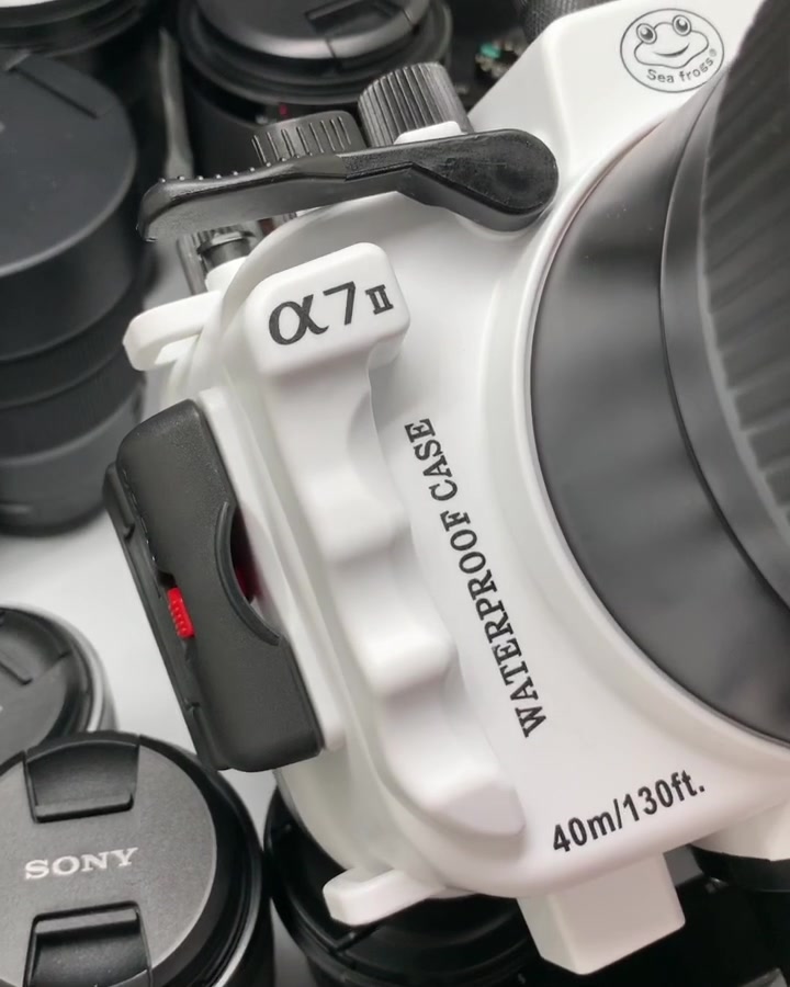 Underwater housing for Sony A7ii/A7sii/A7rii series NG + zoom gear for Sony FE16-35mm f/4 lens.