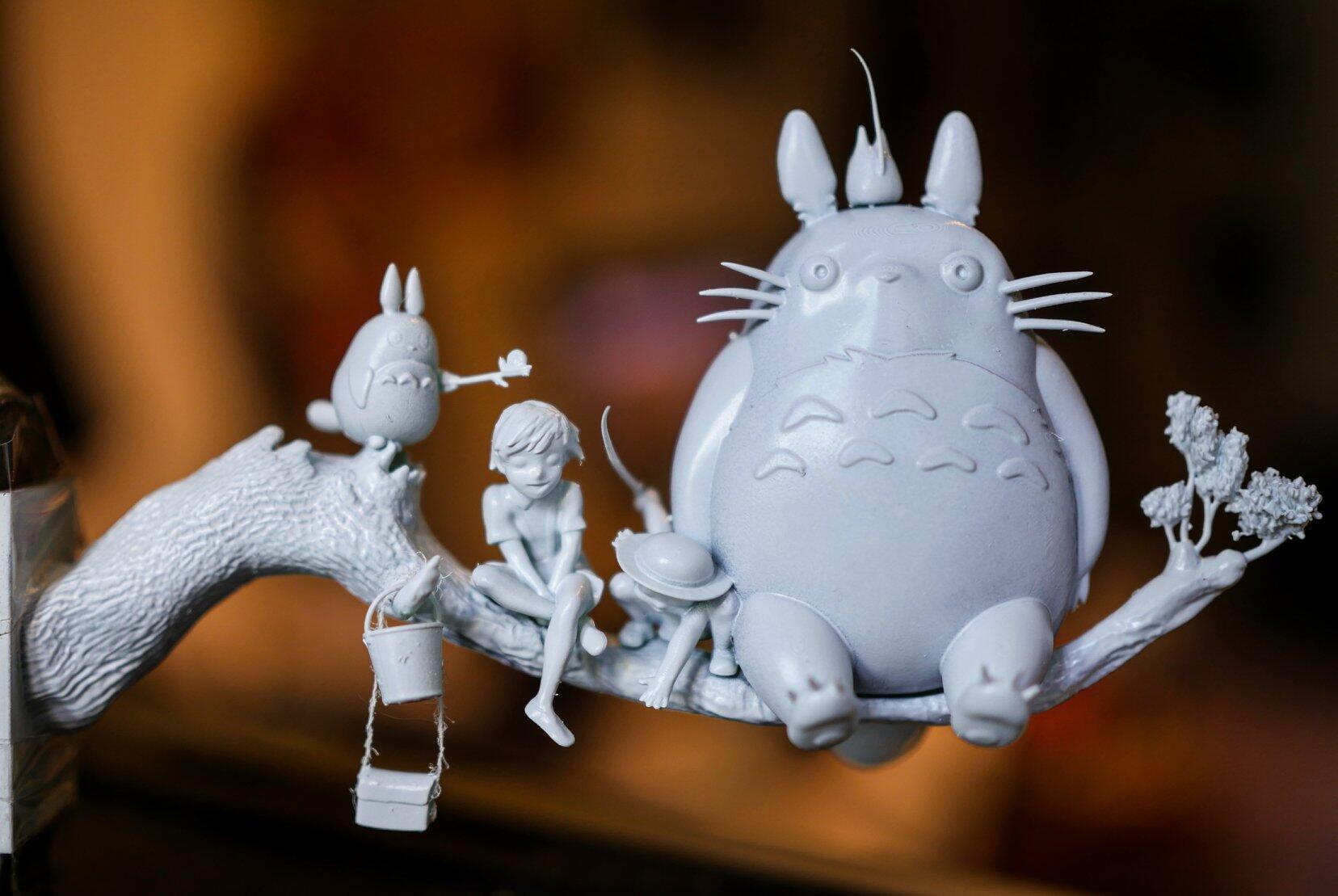 The most popular scene from the movie My Neighbor Totoro, it's now available in 3d printing.