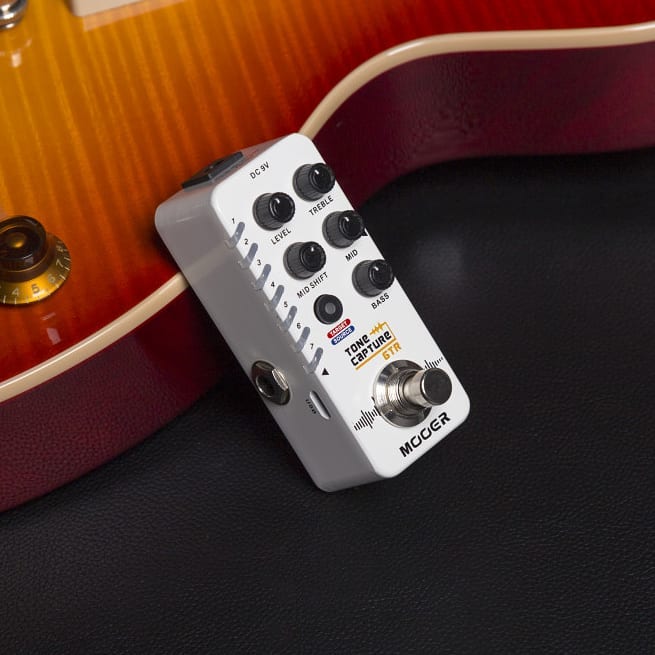 For those that don’t want to carry more than one guitar to a gig, MOOER has the Tone Capture GTR micro pedal! Similar to the GE300’s Tone Capture feature, The Tone Capture Guitar Pedal can sample any guitar, provided it has some form of pickup, and create a detailed digital Guitar model using MOOER’s proprietary non-linear IR technology