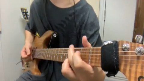 Great Tone Capture video from a headless guitar player in Japan. Well done!