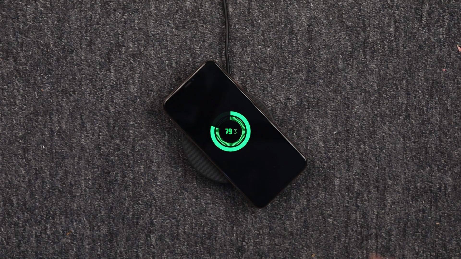 No cables, no delay. The PowerFlash wireless charger has 15W of power for fast, safe, and stylish charging. 