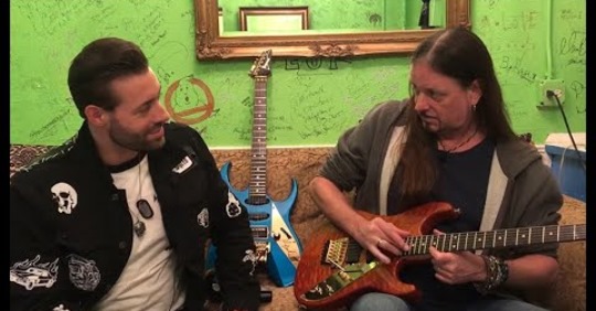 www.tomtop.com It's a big honor to us that our idol Reb Beach bought NUX Mighty Lite BT as his practice amplifier. Thank you, Masters of Shred , for the interview....