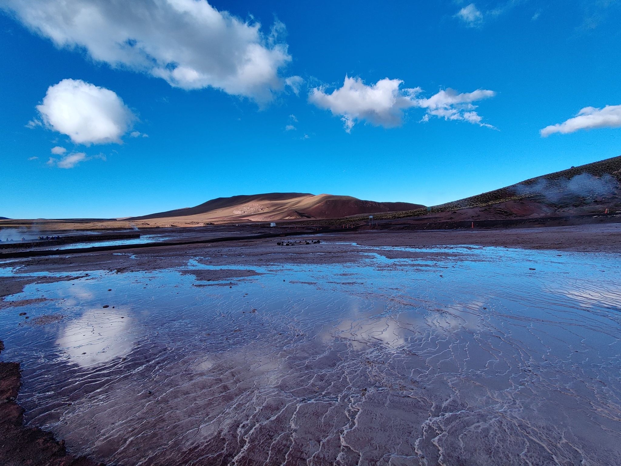 An accurate representation of what we mean when we say broaden your horizons with a dramatic 120° field of view in #OnePlus8Series. 