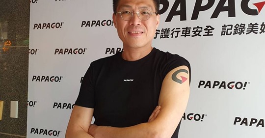 一手打造PAPAGO的研勤科技董事長簡良益