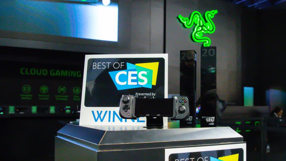 結果已經說明一切🎉🎊Razer Kishi Mobile Controller 贏得Best of #CES2020 嘅Best Gaming Product同People’s Choice Award。