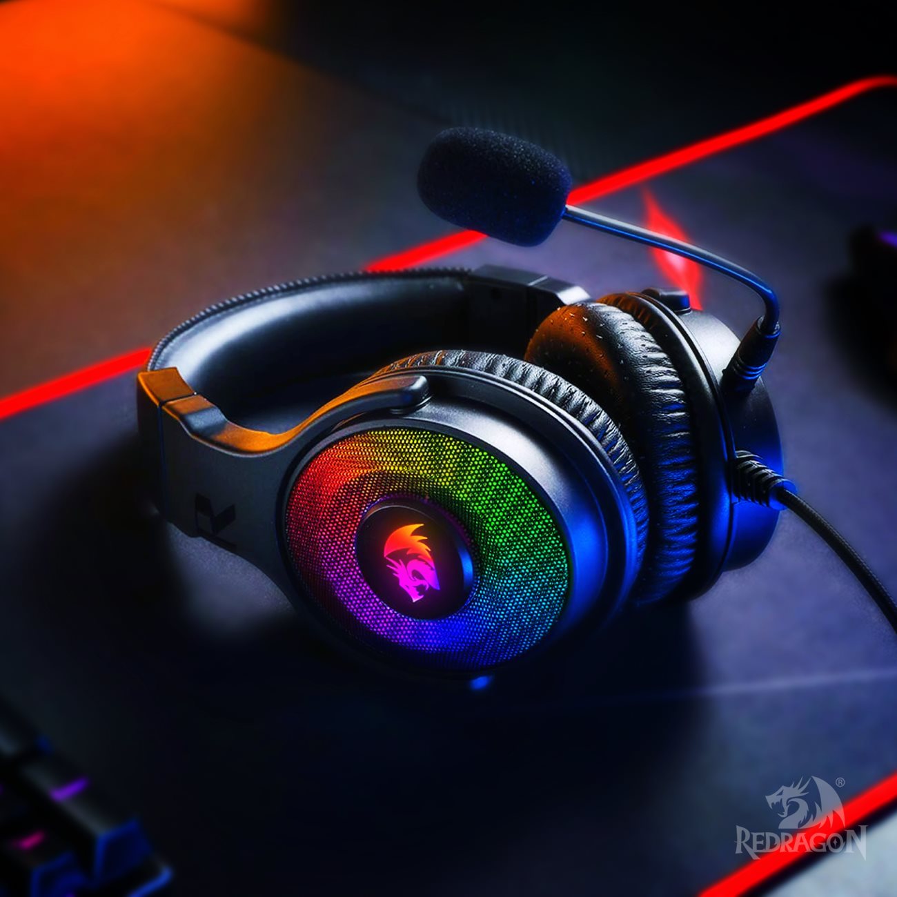 Beautiful RGB Backlight and Phenomenal sound field with Redragon H350 Pandora Get it in our Lazada official store: