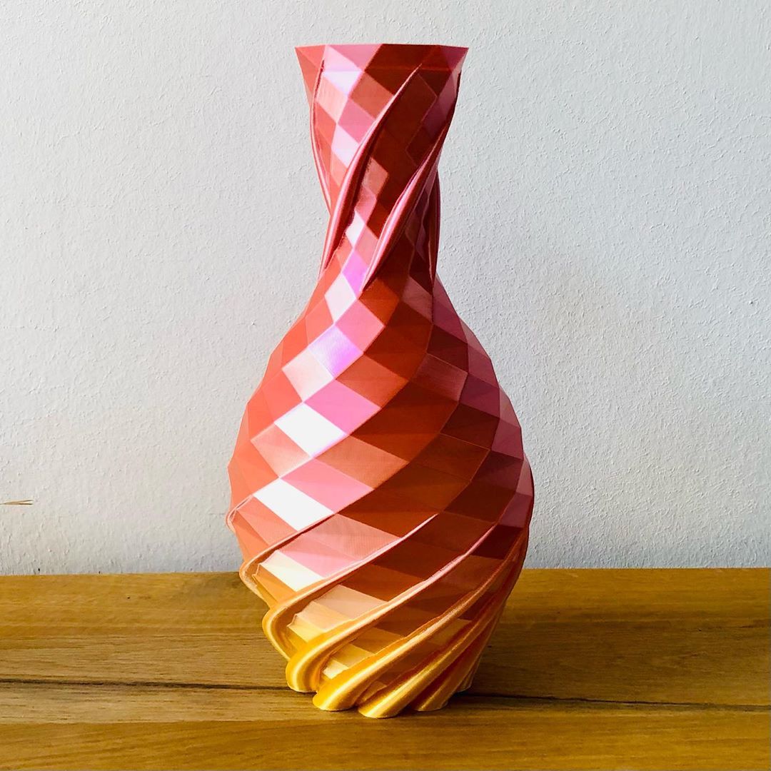 🌈Colorful Vase printed by @3ddruckertoni on Instagram.    Filament :SUNLU Silk Rainbow Purchase link:...