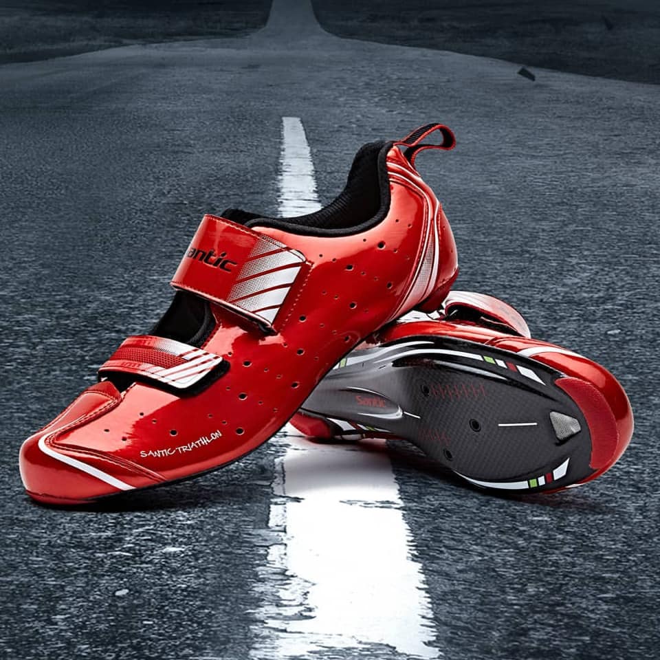 Who doesn't want a pair of cycling shoes in the best quality but affordable price?