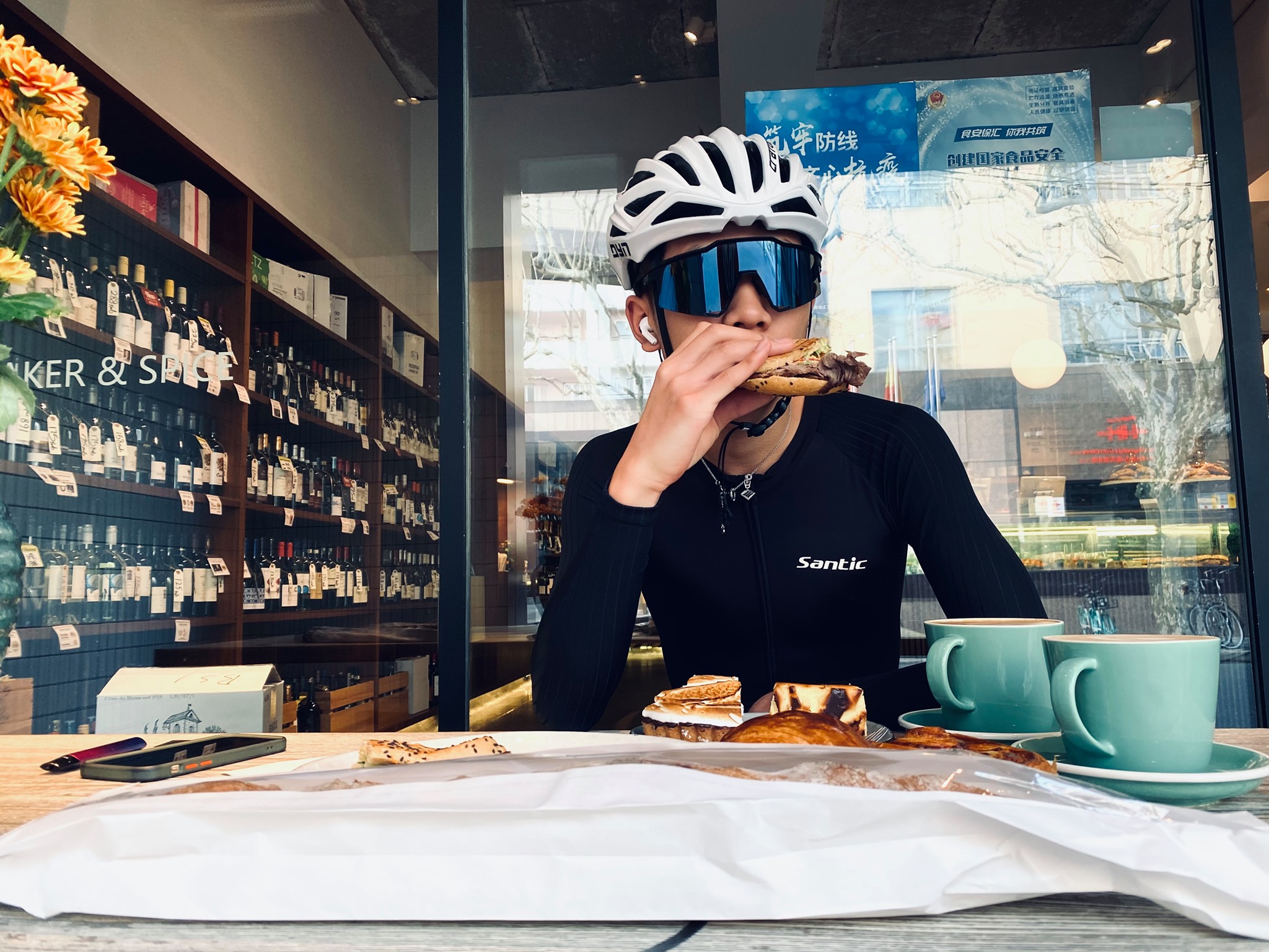 A proper brunch after ride #cyclingshots 