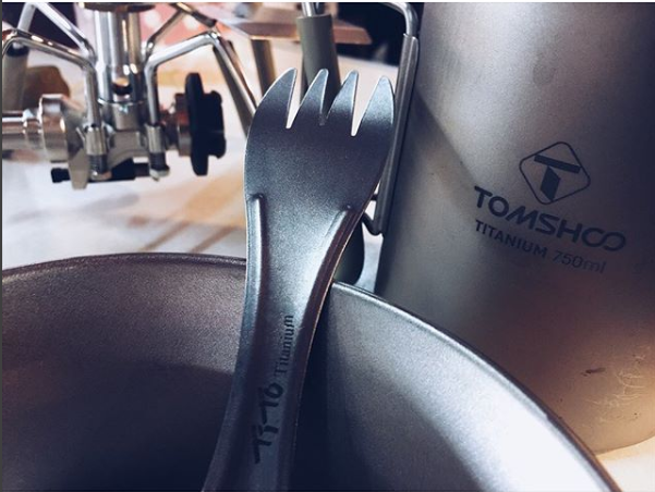 Lightweight, but very strong. #TOMSHOO Outdoor Camping 750ml Ultralight Titanium Pot is the first choice for camping.