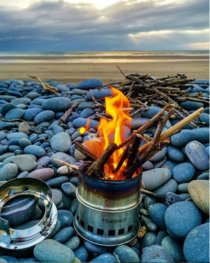 The flame on the beach is very nice. What about you? Where are you going with the #TOMSHOO Folding Windproof Stainless Steel Stove?