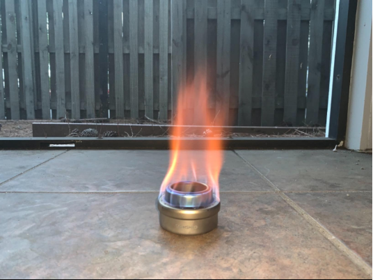 #TOMSHOO Outdoor Titanium Alcohol Stove & Rack Combo Set produces good flames , inner and outer has good heat distribution too.