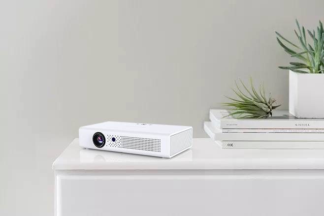 V6 3D Smart #DLP Projector👏👏👏