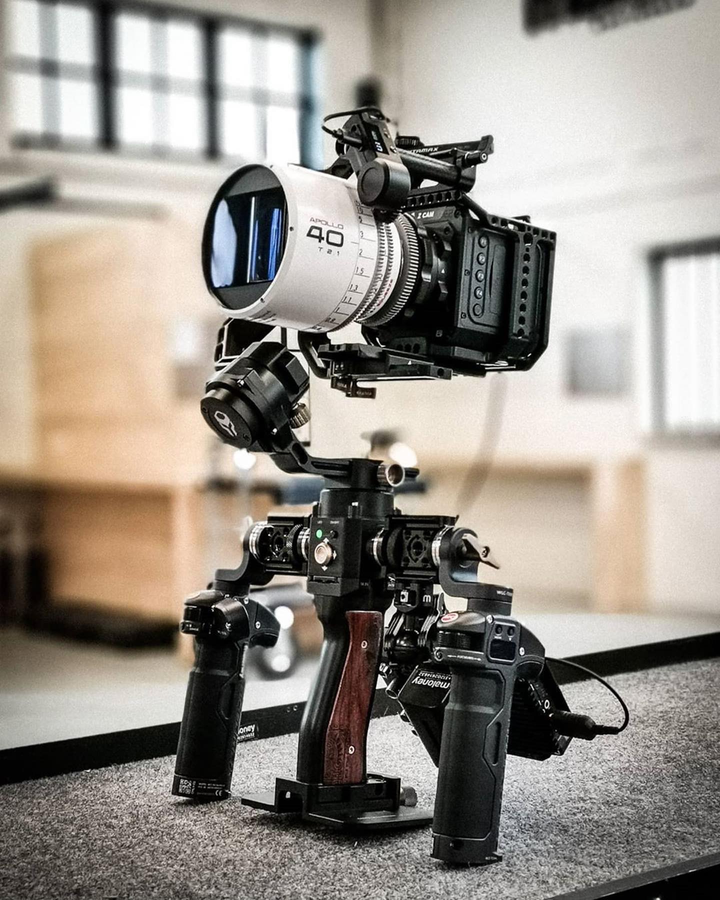 Xelmus Apollo 40mm anamorphic paired with the Z Cam F6 on the Tilta G2x with Nucleus-N. Full frame anamorphic madness!