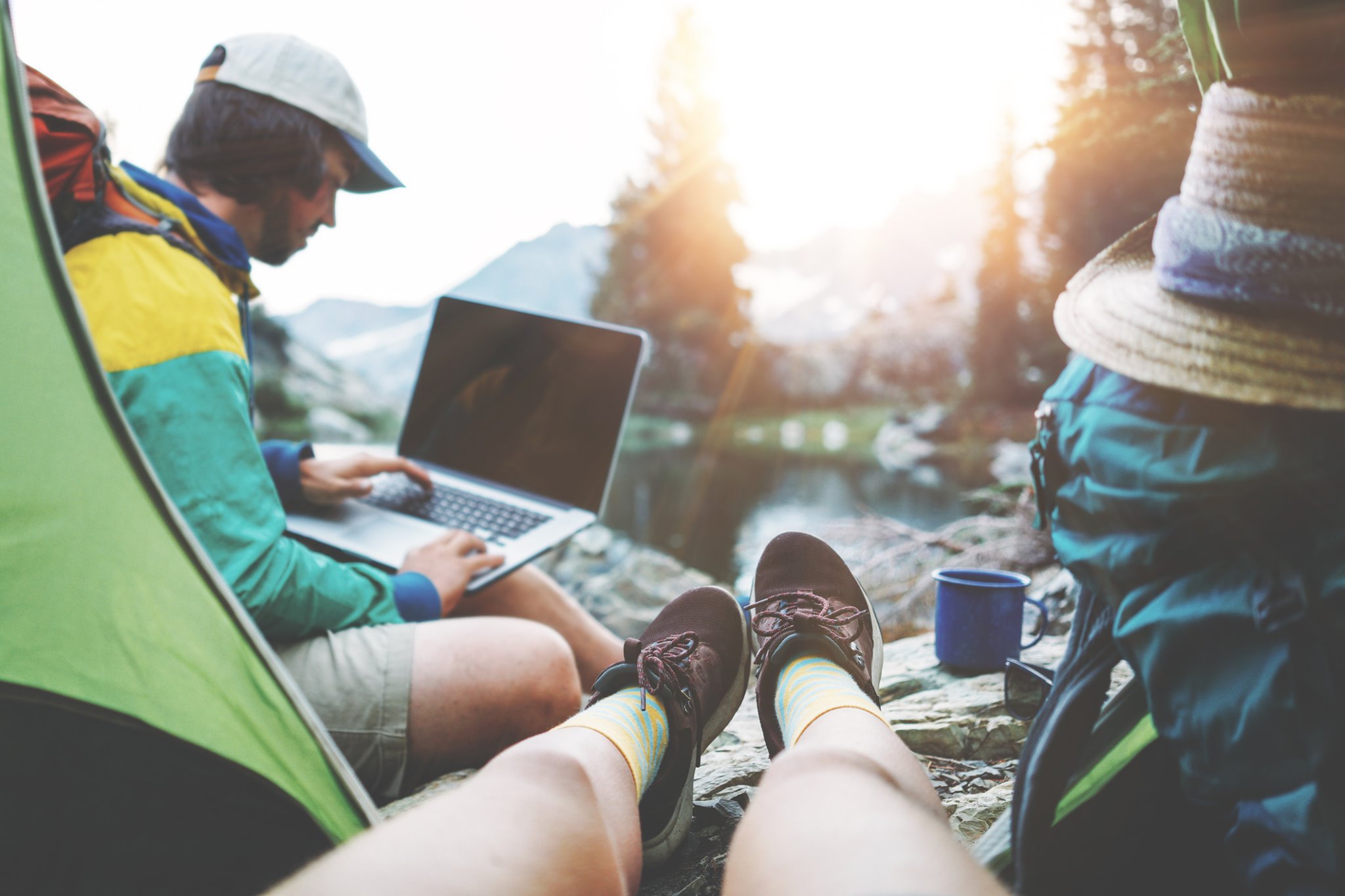 Now that the weather is warmer, it’s time to live that outdoor life! Whether you’re hiking the trails or just cruising your local park, Verbatim has products that support your lifestyle! #TechnologyYouCanTrust