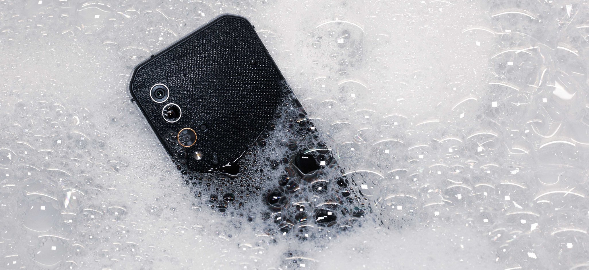 🤔Question: What is the best way to disinfect your phone without damaging it?