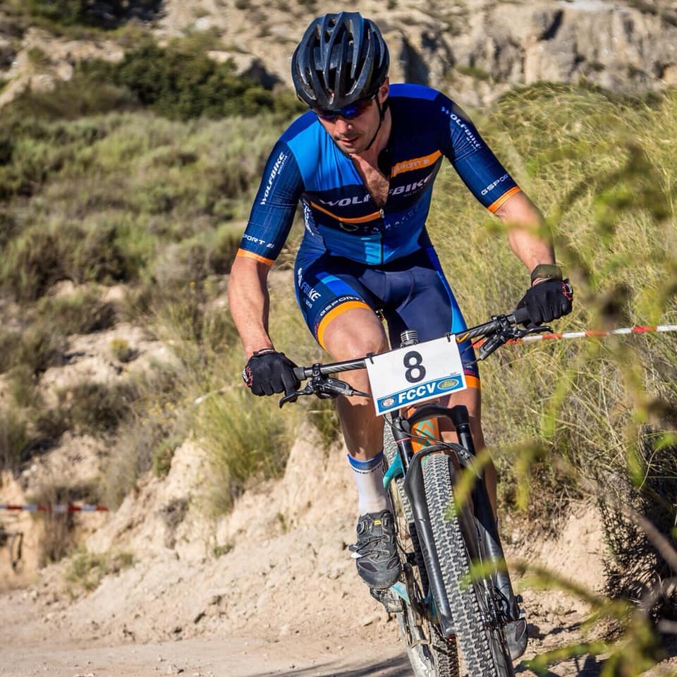 El pasado domingo 14 de abril, Antonio Gómez y Pedro Torres acudieron a la 3a prueba del Open XC de la Comunidad Valenciana en Benejúzar. 