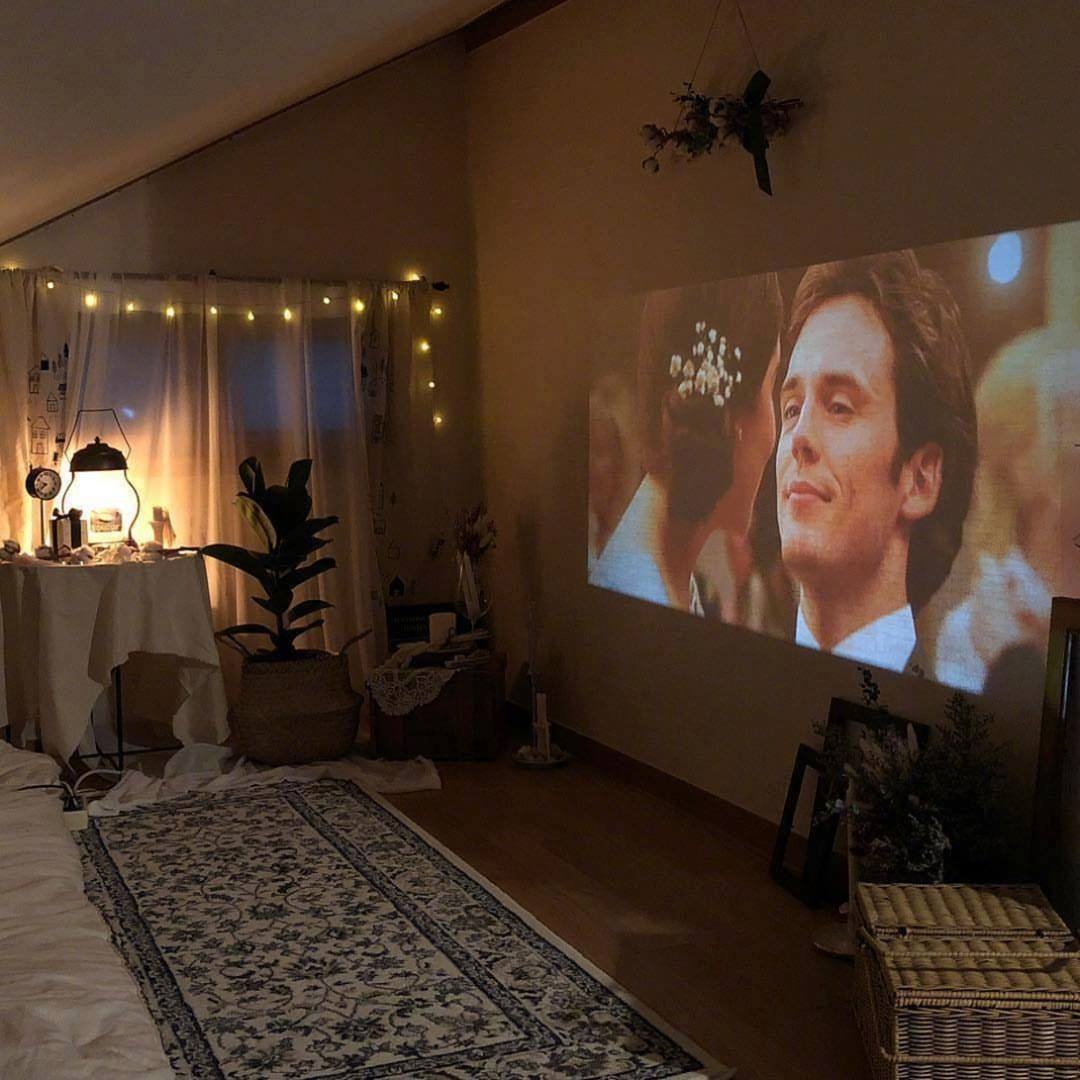 #XGIMISharing #XGIMIZ6 "Today I don't feel like doing anything but staying in my cozy bed with my home projector-XGIMI Z6!"