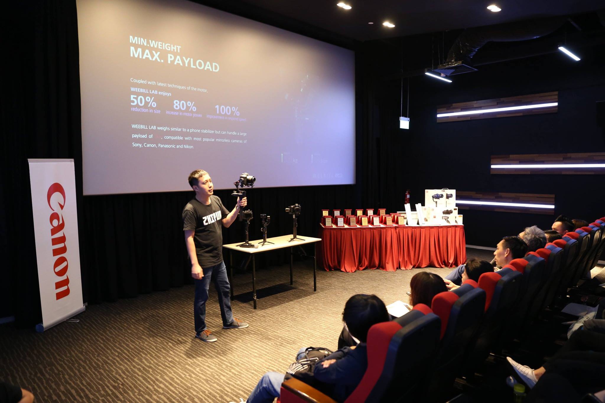 Many thanks to #Canon Singapore for the invitation to share #Zhiyun at this award presentation ceremony.