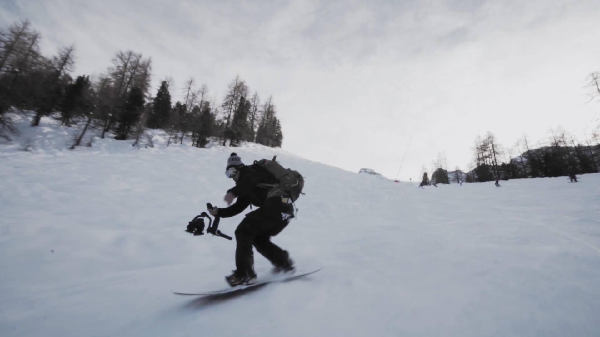 Easy shooting while snowboarding