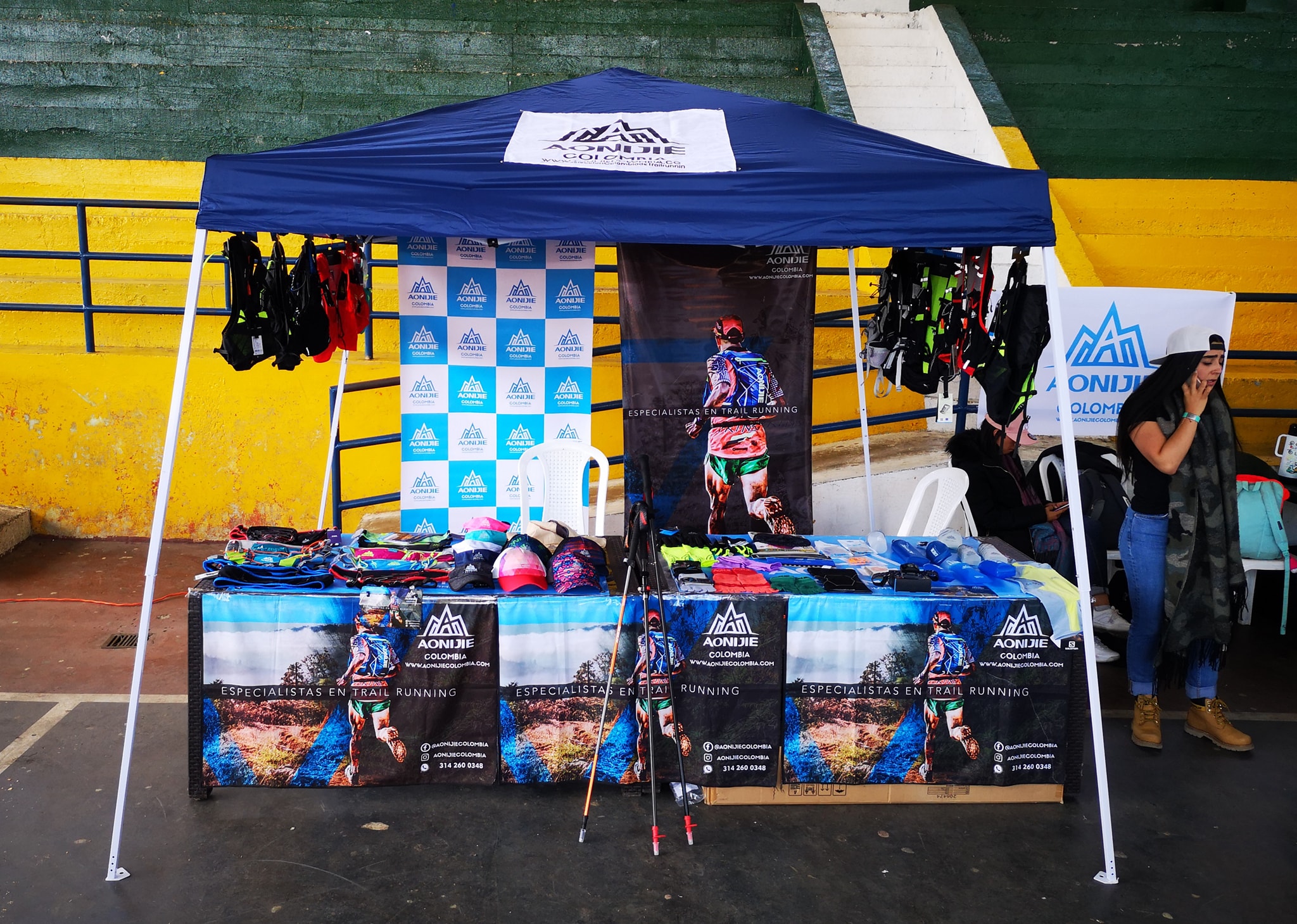 Ya estamos con nuestro stand  en Sunset Race!