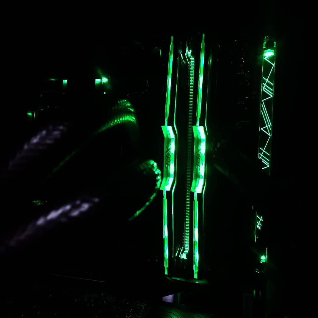 Em parceiroa com a NVIDIA GeForce Brasil e AORUS , montamos um PC com a cara do Rafinha!