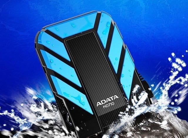 Offre exceptionnelle ADATA 2018 🎉 L’un des disques durs externes le plus réputé et robuste au monde en exclusivité à Madagascar.🥇 Le ADATA HD710 Blindé, Anti-poussière et Etanche.... Prix de l’offre exceptionnelle à 239.000 Ariary en 1 Tera (1000Gb).🤜 ✔️IP68 et Usb 3.1 dernière génération ultra rapide🚀. Disponible en Black et Bleu.