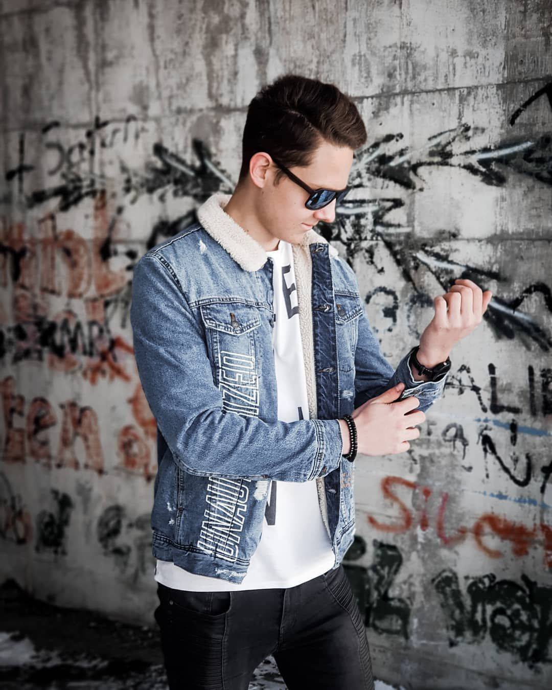 Street culture: Graffity wall + denim jacket + BUREI dark grey = Pleasure yourself 💦