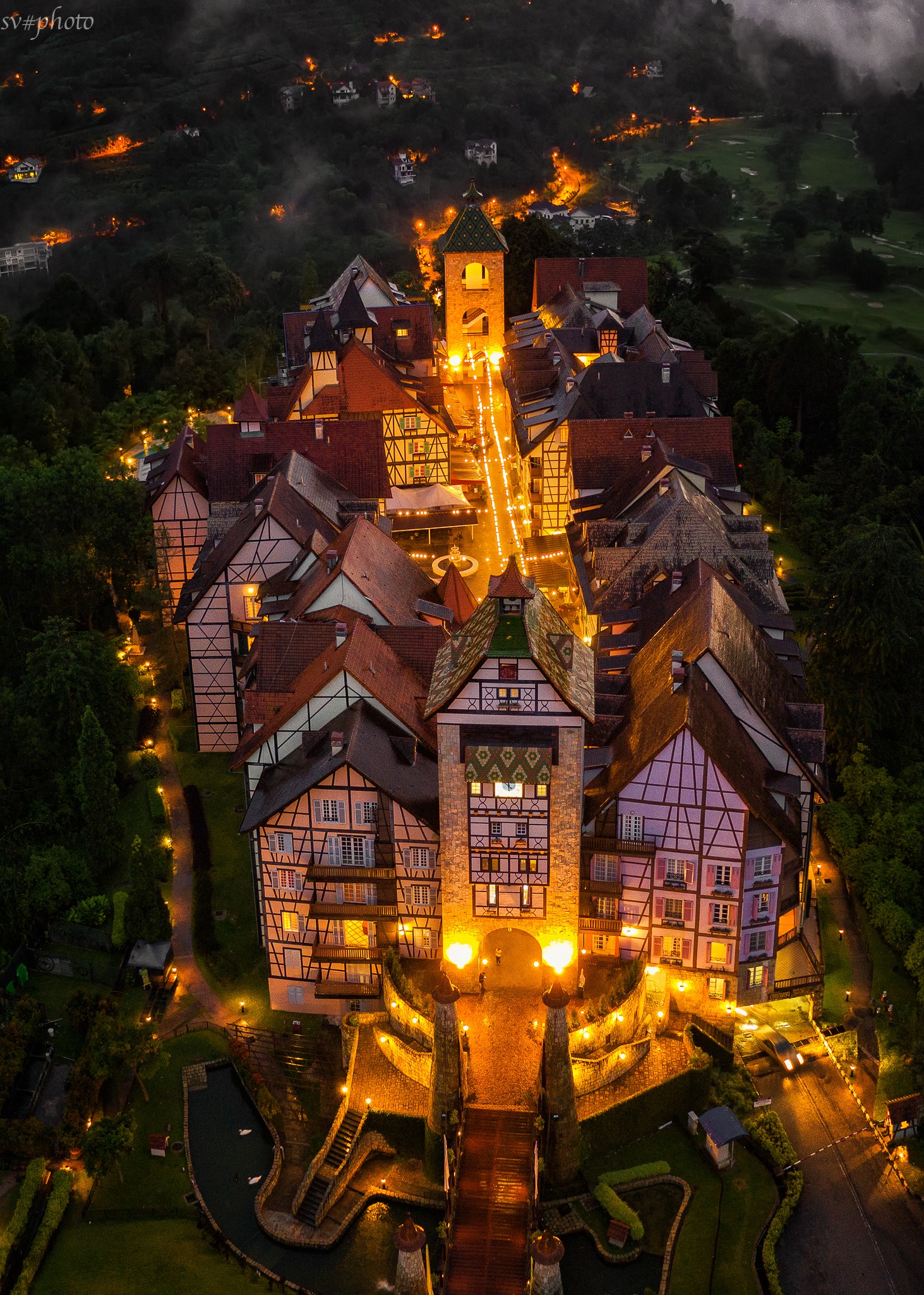 Colmar Tropicale gives the Berjaya Hills Resort in Malaysia a small touch of Europe. Shot on the #DJI #Mavic2Pro by Siva Kumar.