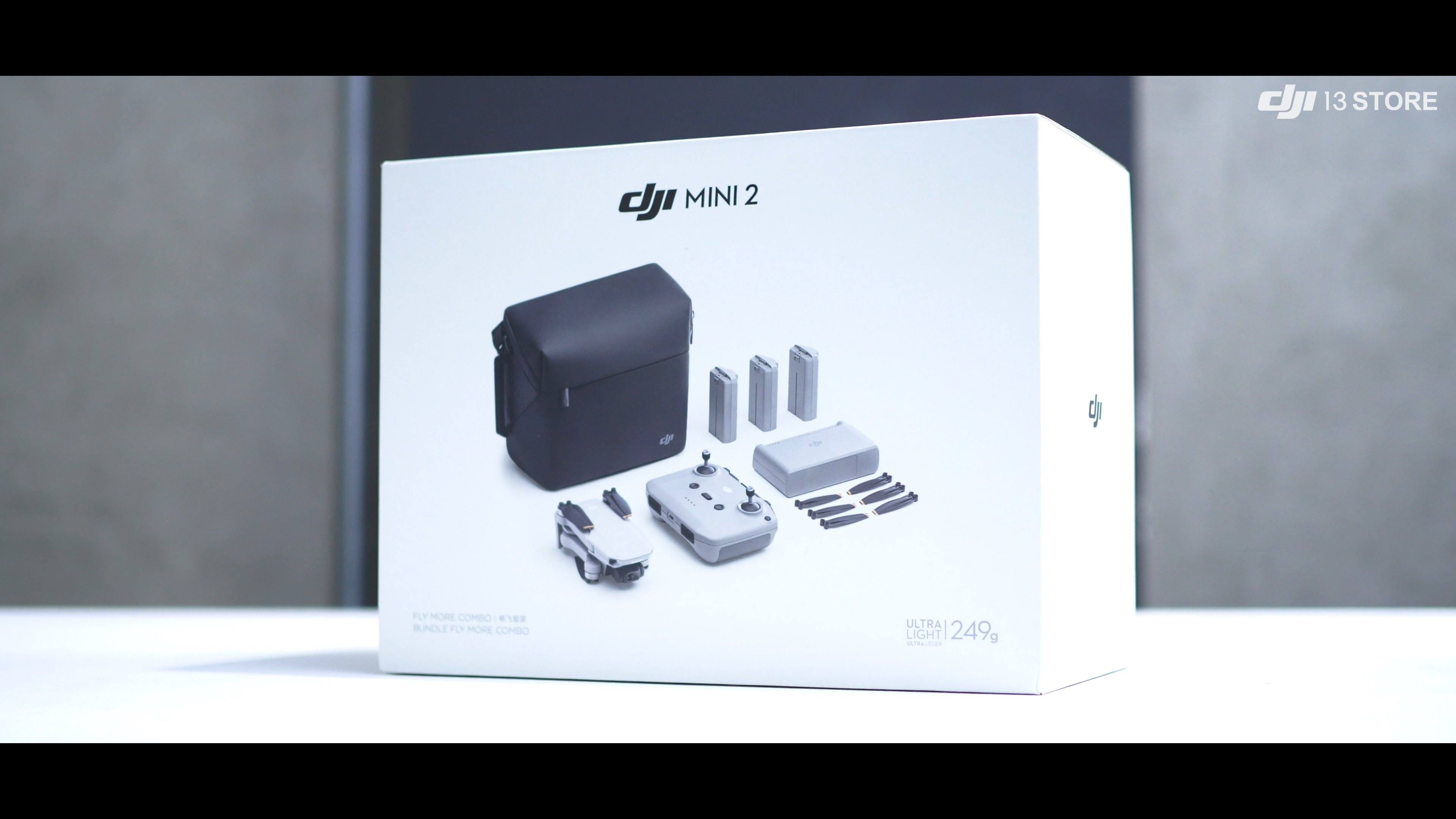 Unboxing | NEW‼️ DJI Mini 2 ชุด Combo Set  โดรนไซส์เล็กพับเก็บได้ กล้องคมชัดระดับ 4K จัดเซตพร้อมบินในราคาสุดคุ้ม!! #เพียง 19,000 บาท #มีสินค้าพร้อมจำหน่าย   พิเศษ! ผ่อน 0% 10 เดือน | สั่งซื้อและเป็นเจ้าของก่อนใคร กับ DJI13Store >> www.tomtop.com #รายละเอียด ▪️ น้ำหนักเบาเพียง 249 กรัม 