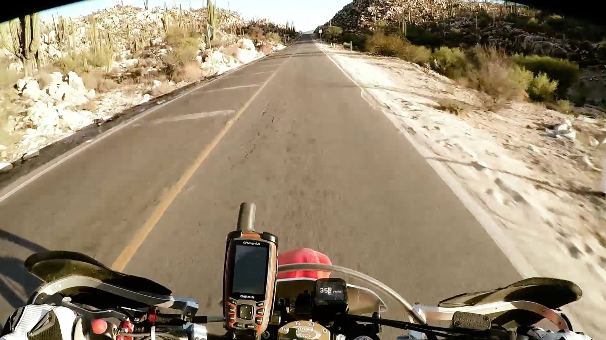 See how helpful a handheld can be when adventuring by motorcycle. Always know, where to go! Watch The Video : www.tomtop.com #GPSMAP64s #RideAMotorbike #GoExplore... Learn More :