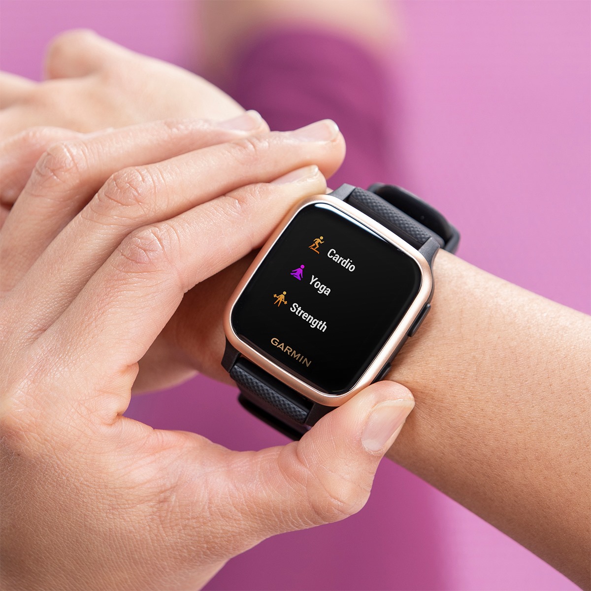 Featuring a bright color display, the Venu Sq – Music Edition GPS smartwatch combines daily style and on-device music storage with health monitoring and fitness features that inspire you to keep moving