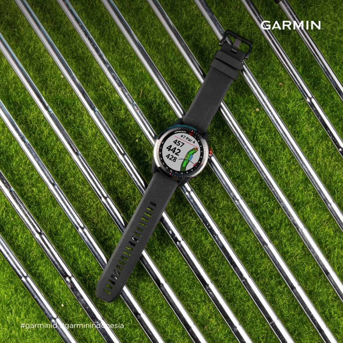 Selalu stylish saat main golf dengan teman-teman maupun makan siang bersama pasangan dengan Approach S62! Desainnya yang elegan dengan ring metal dan tampilan jam yang dapat disesuaikan membuat Approach S62 cocok untuk dikombinasikan dengan pakaian sehari-hari kamu. Cocok untuk berbagai kesempatan dan kamu pun tampak elegan! Yuk miliki segera dengan kunjungi Garmin Brand Store dan Official Store Garmin di MarketPlace Favorit kamu! ...