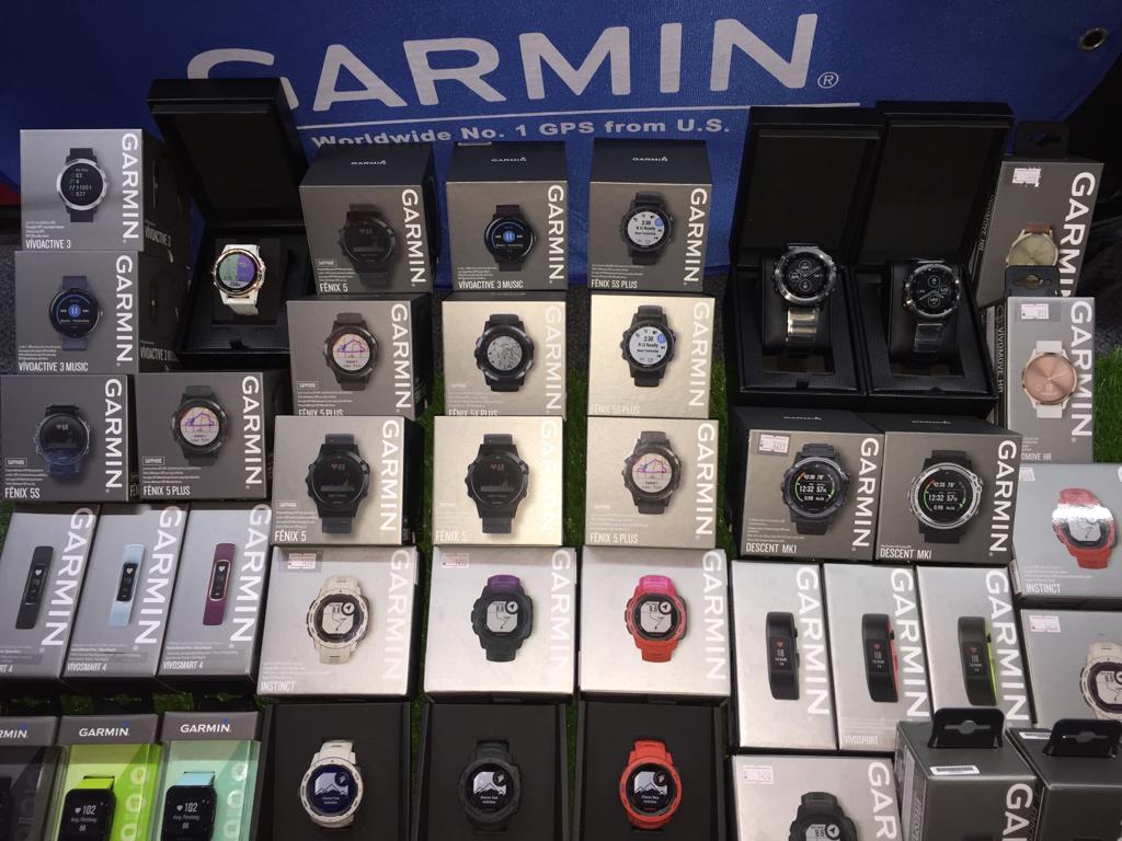 Enjoy more savings this holiday season when you shop at GARMIN Kuala Lumpur UG Floor, Low Yat Plaza, Lot UG025-031(3C Utopia). Tel :012 3383584