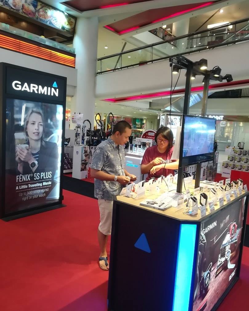 It's still ON! The amazing Garmin promo is still ongoing and we're in Subang! Strap yourself with a brand new Garmin today at our roadshow, located in front of Best Denki, Subang Parade. We'll be there till Christmas!  Installments are also permitted and applicable with the banks listed below: