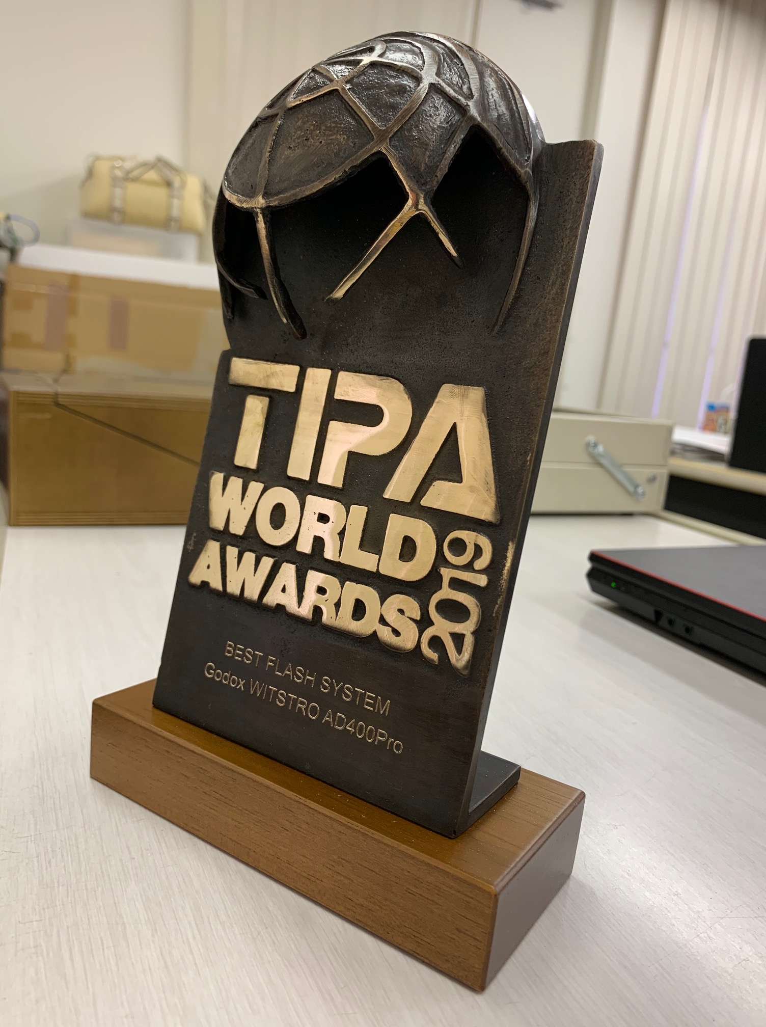 Today at Tokyo, our product Godox WITSTRO AD400Pro is the winner of TIPA World Awards 2019 in the Best Flash System Category.