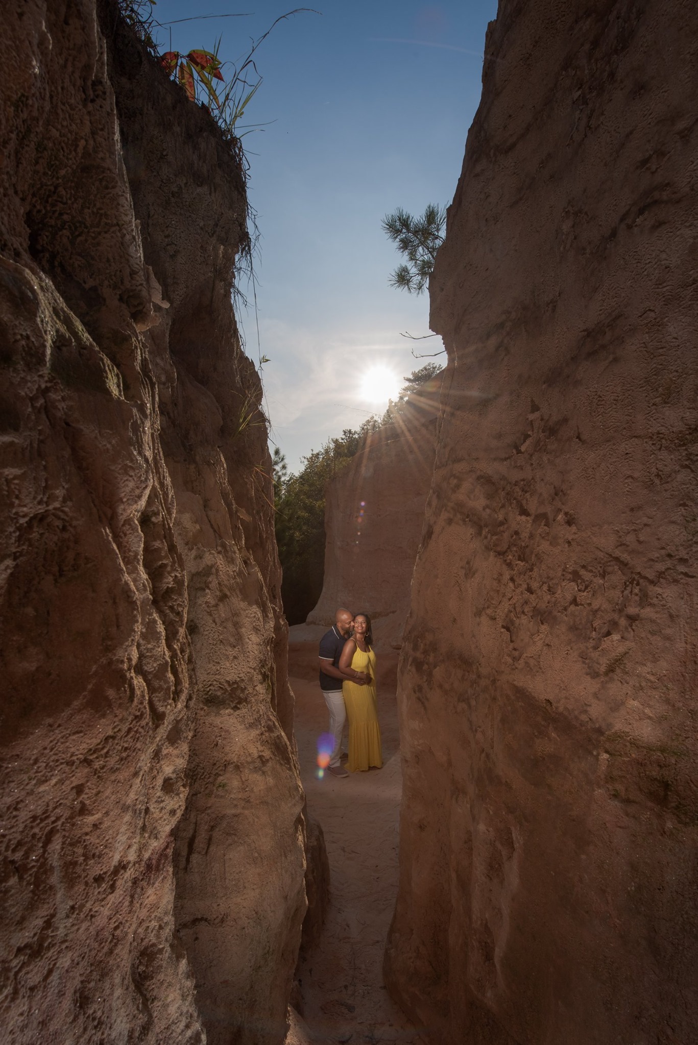 “The light outdoors can be unpredictable so I do my best to schedule my sessions around sunset. Sometimes my couples have limited availability, so I use strobes to work around any situation and create my own light. That’s what happened here.