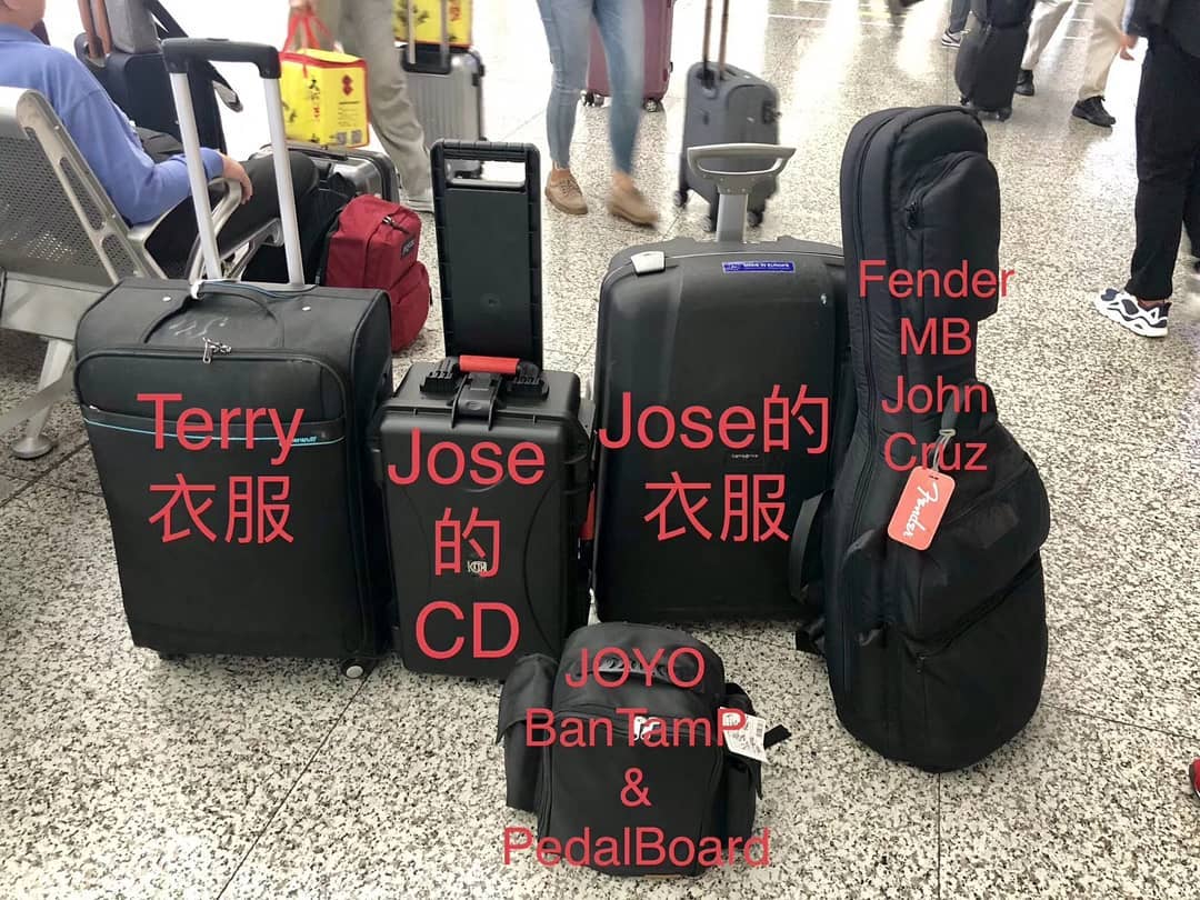 @josedecastrooficial  start a tour with JOYO, and the luggage of two man is less than expected, what to know why?