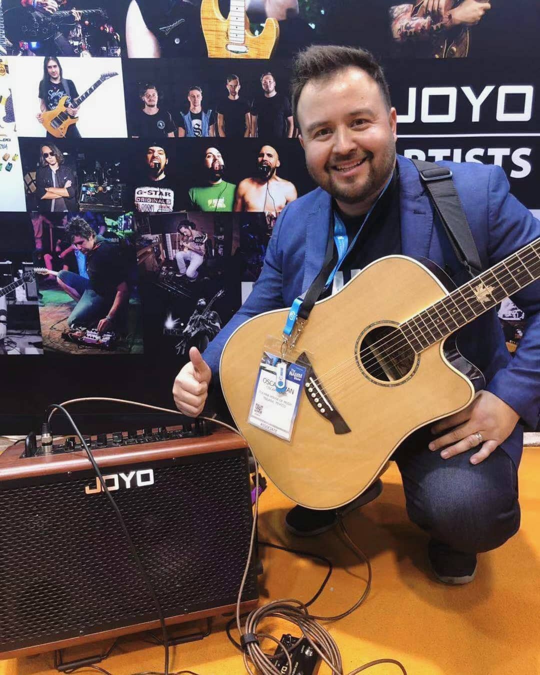 Osca Ivan testing our flagship acoustic guitar amp BSK-60