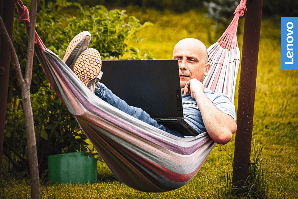 Pogoda idealna, by fotel zamienić na hamak ☀️ ;)  Zdjęcie: ABC Filmowania - Ośrodek Edukacji FilmowejPerfect weather to swap a chair for a hammock ☀️ ;)