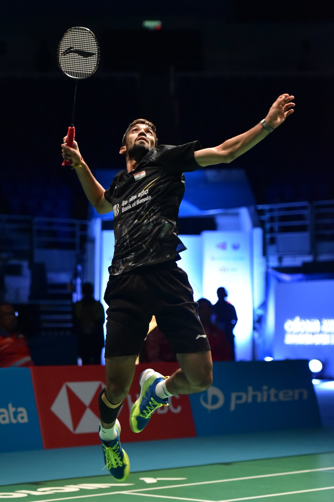 #KidambiSrikanth defeated Thailand's Khosit Phetpradab by 21-11, 21-15 with his #LiNingTurboCharging75C All the best in the men's singles quarter finals. #hsbcbwfworldtoursuper750...