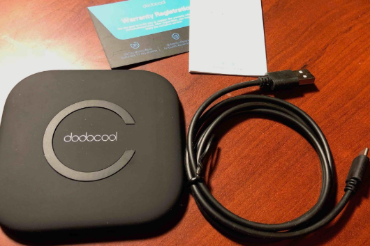 #Dodocool 10W Ultra Slim Micro-USB Wireless Charger has good looking design and nice quality. It's easy to travel with and use at work or at home without having to take along an adapter.