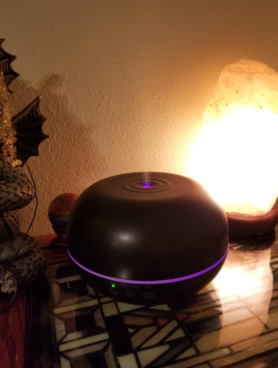 #Dodocool 300ml Aromatherapy Essential Oil Diffuser envelop your surroundings effectively with cool mist to relieve stress. It also has different runtimes if you want it to switch off after 1, 3, or 6 hours.