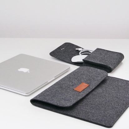 #Dodocool 12-Inch Laptop Felt Sleeve Bag protects your laptop or ultrabook against bumps and scratches. It has 3 extra pockets and an additional felt pouch for other slim and small items.