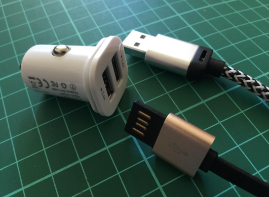 #Dodocool Mini Dual USB Car Charger has a Type-A port and a Type-C port, can deliver the optimal charging current to two of your devices simultaneously.