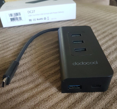 #Dodocool USB-C to 4-Port USB 3.0 Hub with PD is designed with good use of space. It is a great extender for a laptop that didn't have enough USB ports.